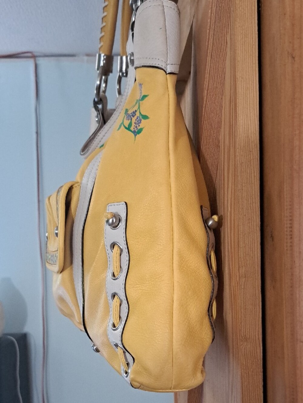Hand Painted Yellow Floral Women’s Shoulder Bag - Picture 4 of 17